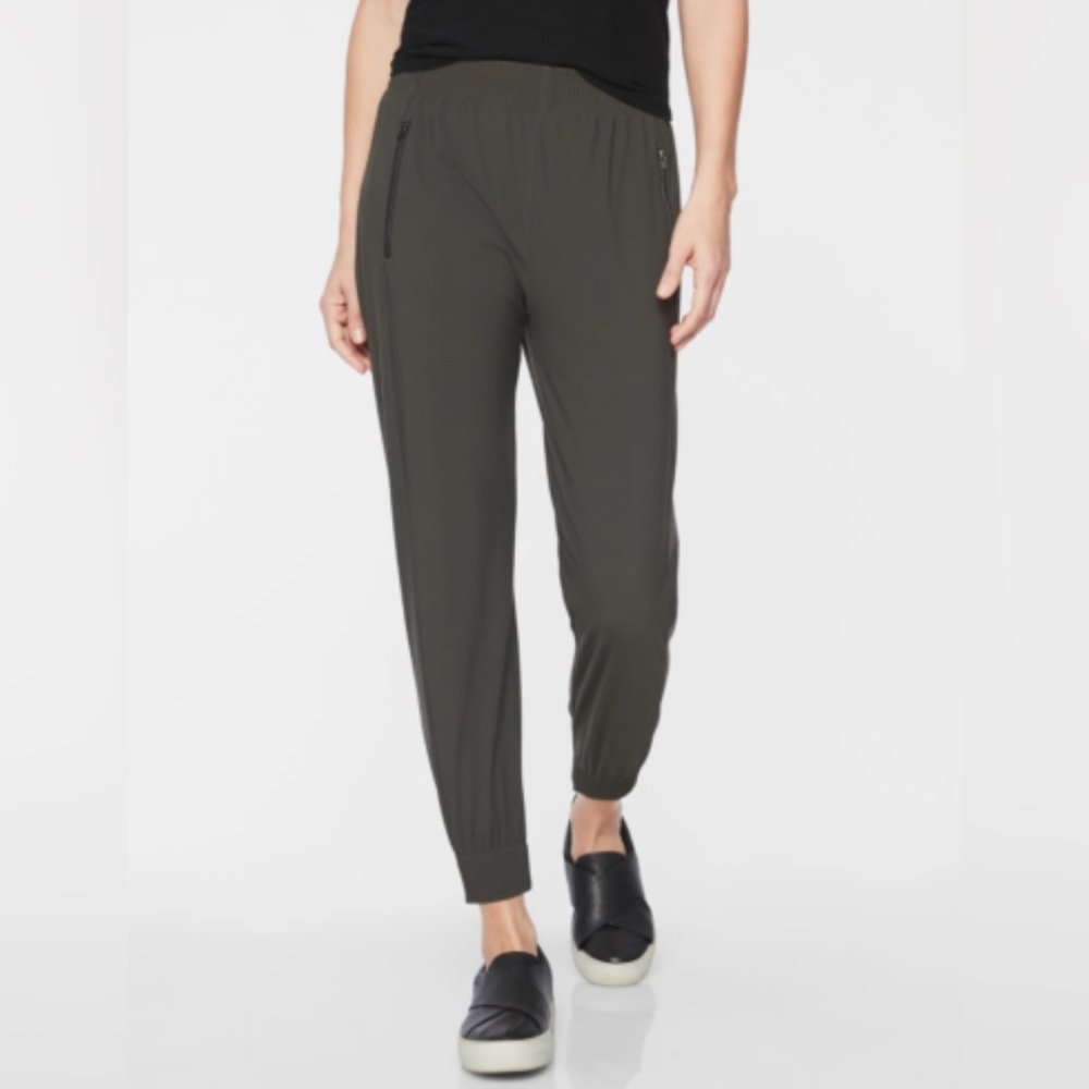 Athleta Cosmic Jogger Arbor Olive,  Medium EUC!